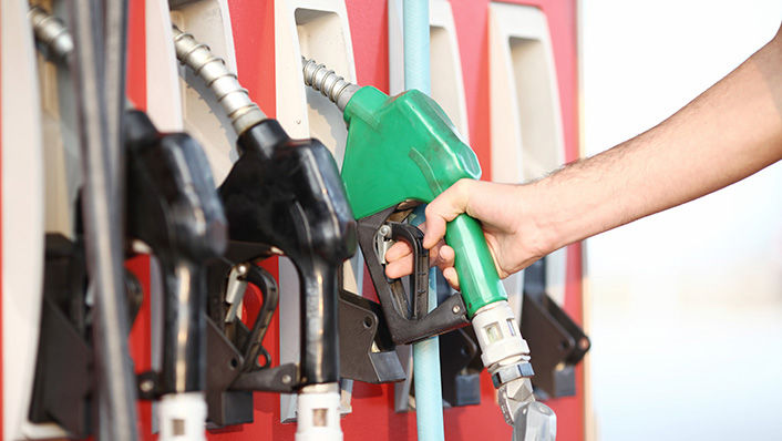 Gas pump with hand