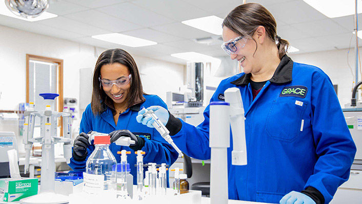Two woman scientist  in south haven laboratory